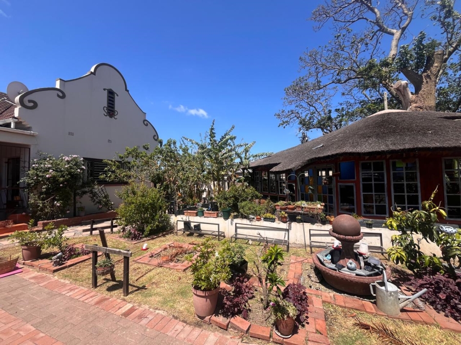 5 Bedroom Property for Sale in Cambridge Eastern Cape